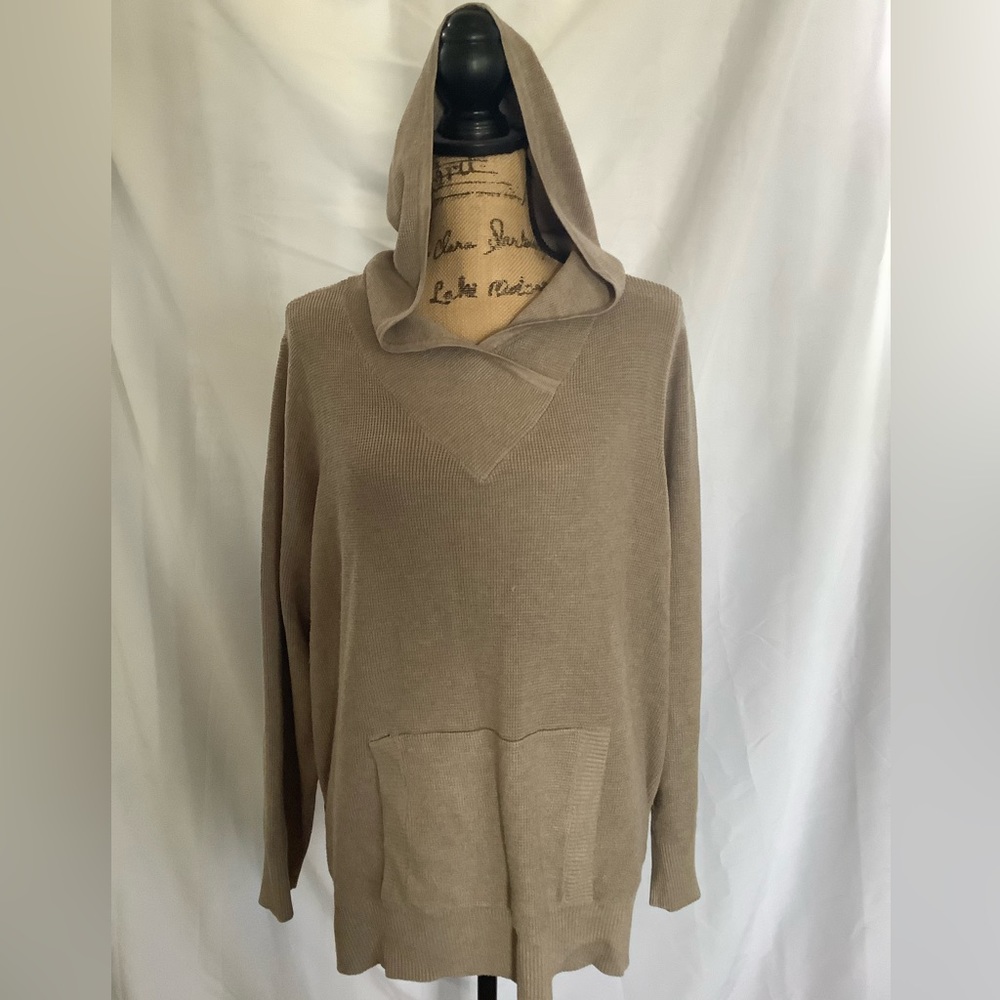 Brown hooded pullover sweater